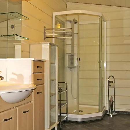 Three-bedroom Holiday In Førde Feriehus *
